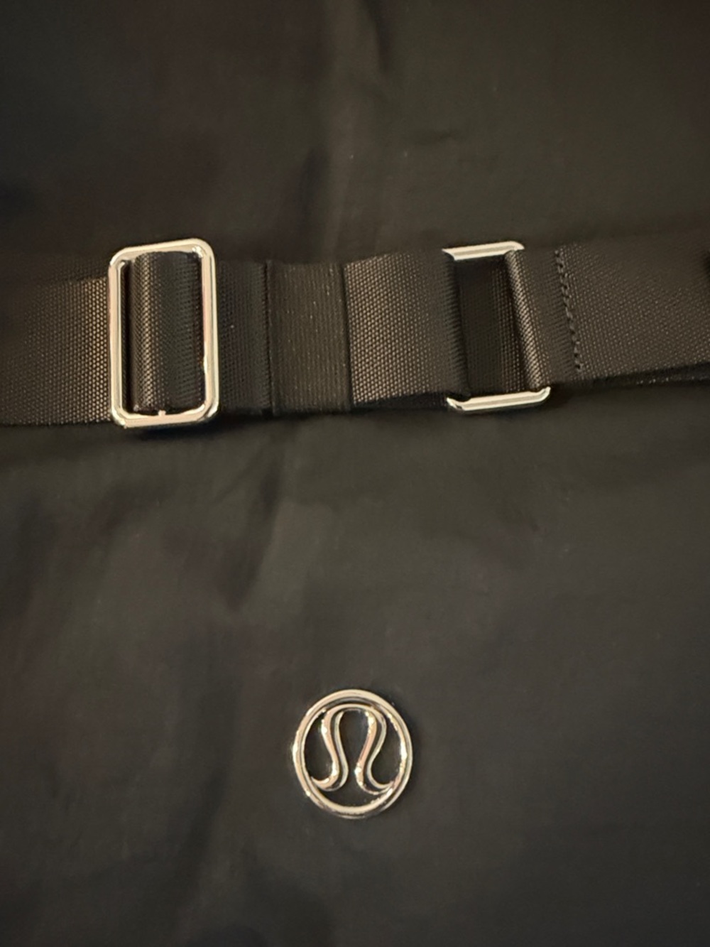 lululemon athletica Black women Duffel with Rope Handle and Removable Strap 16L - Picture 5 of 7